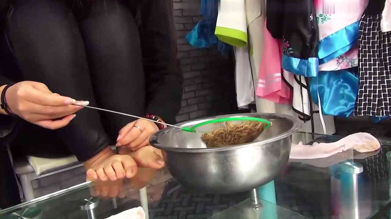 青铜时期tk网站新作挠脚tickle之重口味虫T！在线看！