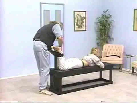 挠脚心vk新作欧美挠美女脚心之很咑外国美子脚！在线看！